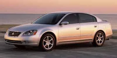 Used 2003 Red Nissan SE image 1