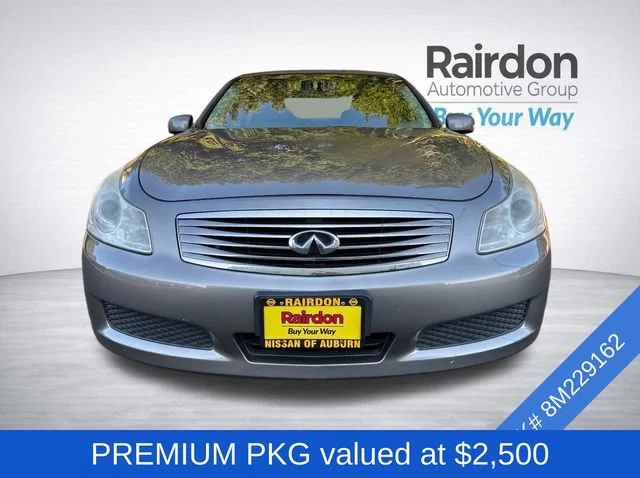 Used 2008 Platinum Graphite INFINITI Journey image 2