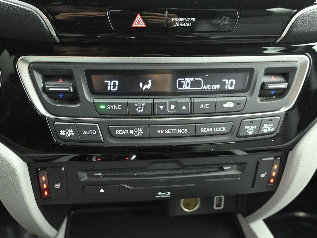 2020 HONDA PILOT - Image 17