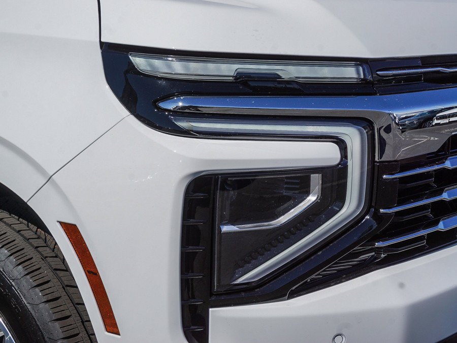 2027 Chevrolet Tahoe LT - Photo 10