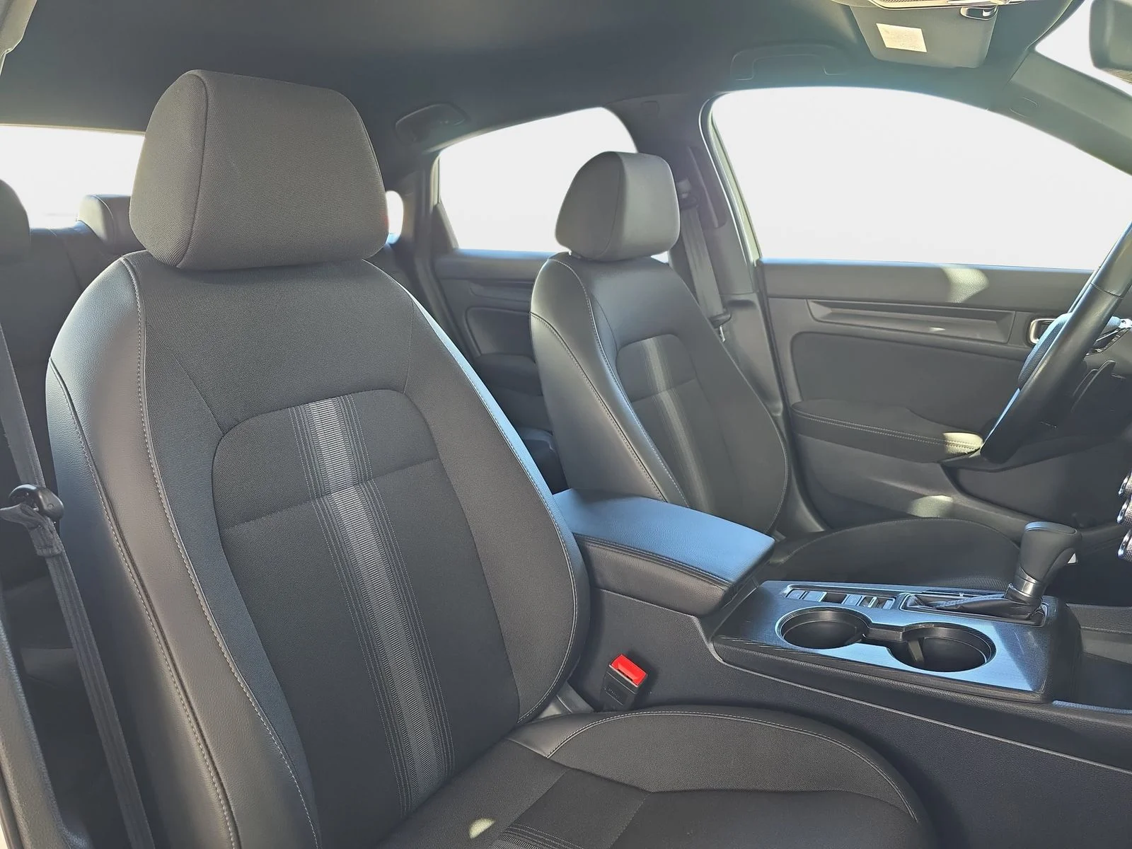 2024 Honda Civic Hatchback Sport - Photo 10