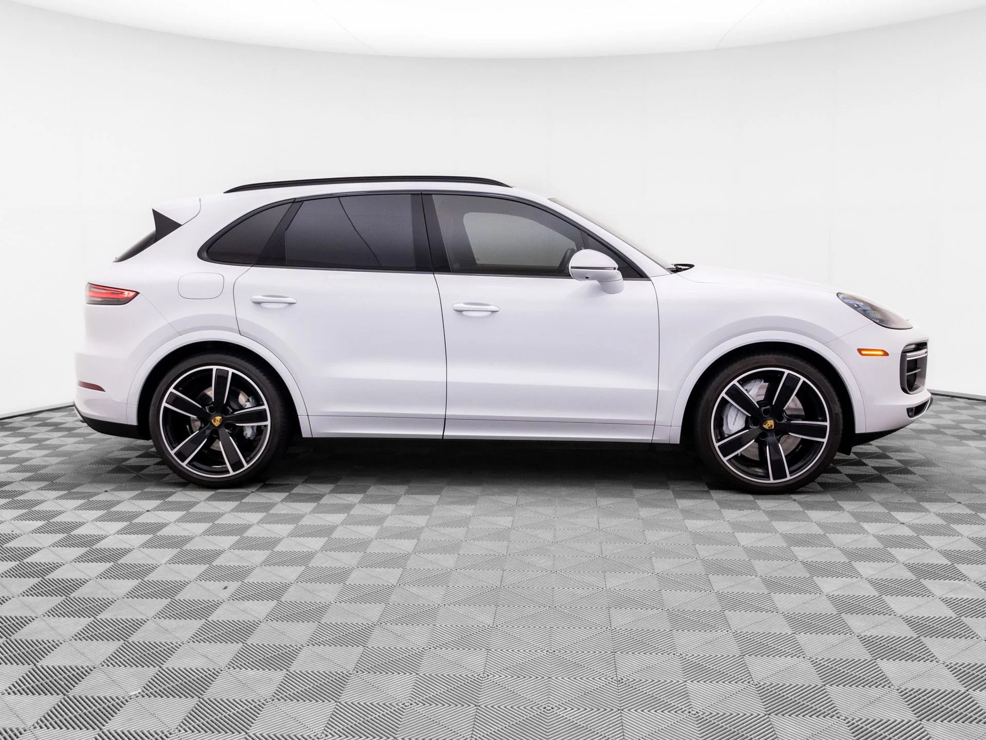 Certified Used 2023 White Porsche Turbo image 7