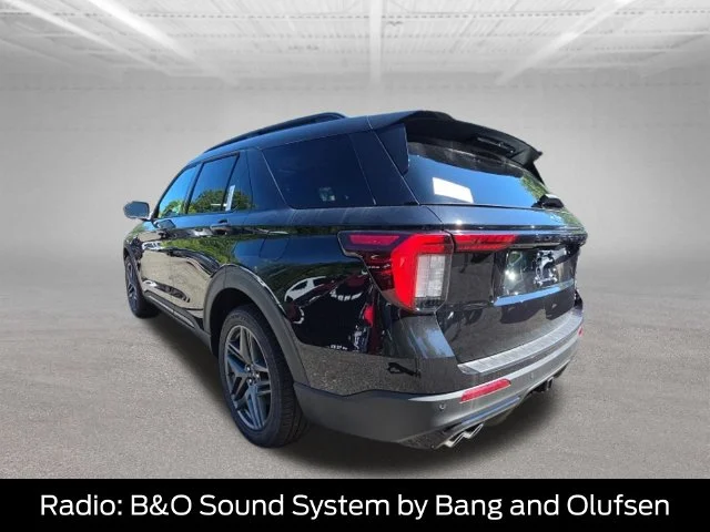 New 2026 Agate Black Metallic Ford ST image 5