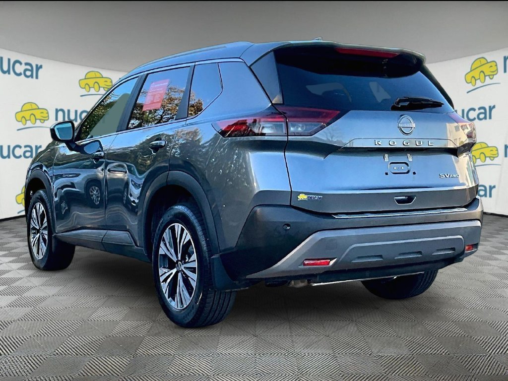 Certified Used 2023 Gray Nissan SV image 4