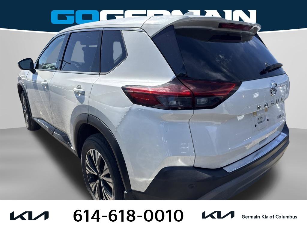 Used 2021 White Nissan SV image 2