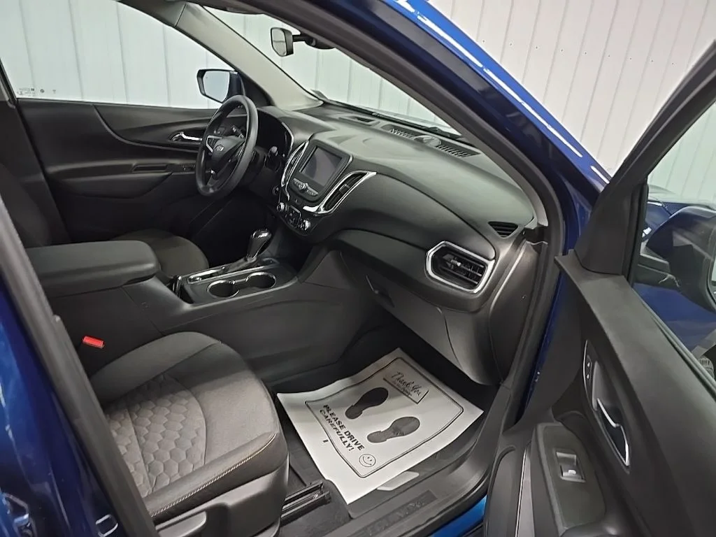 Used 2020 Blue Chevrolet LT image 17