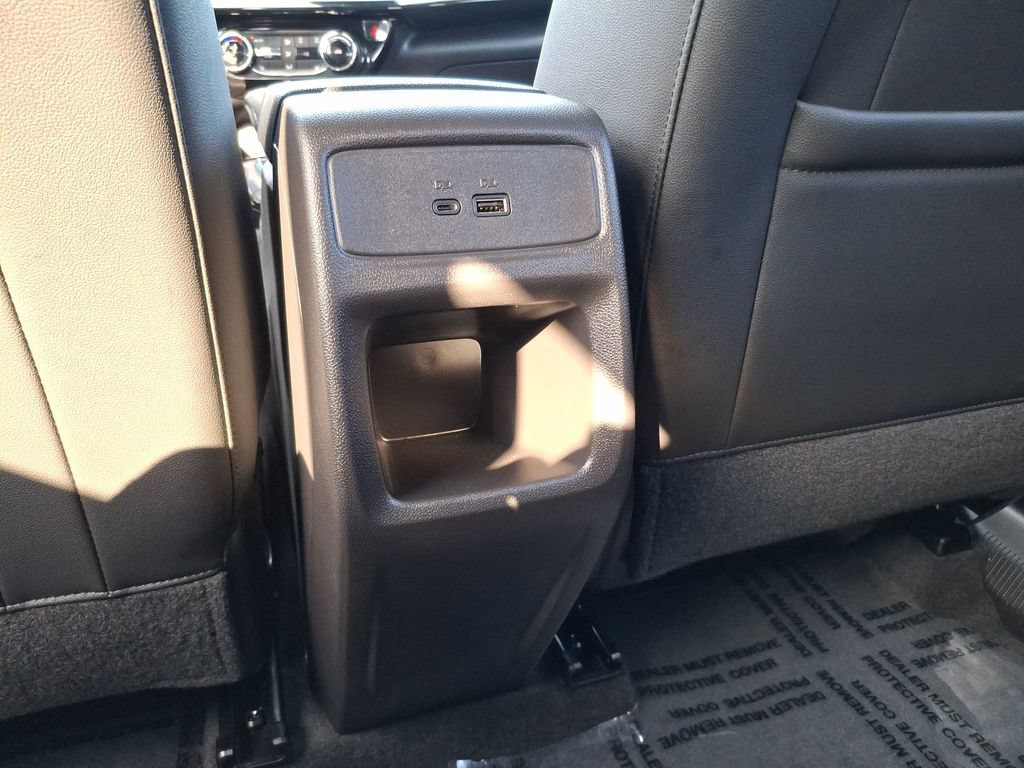 Used 2025 Chevrolet Trax SUV