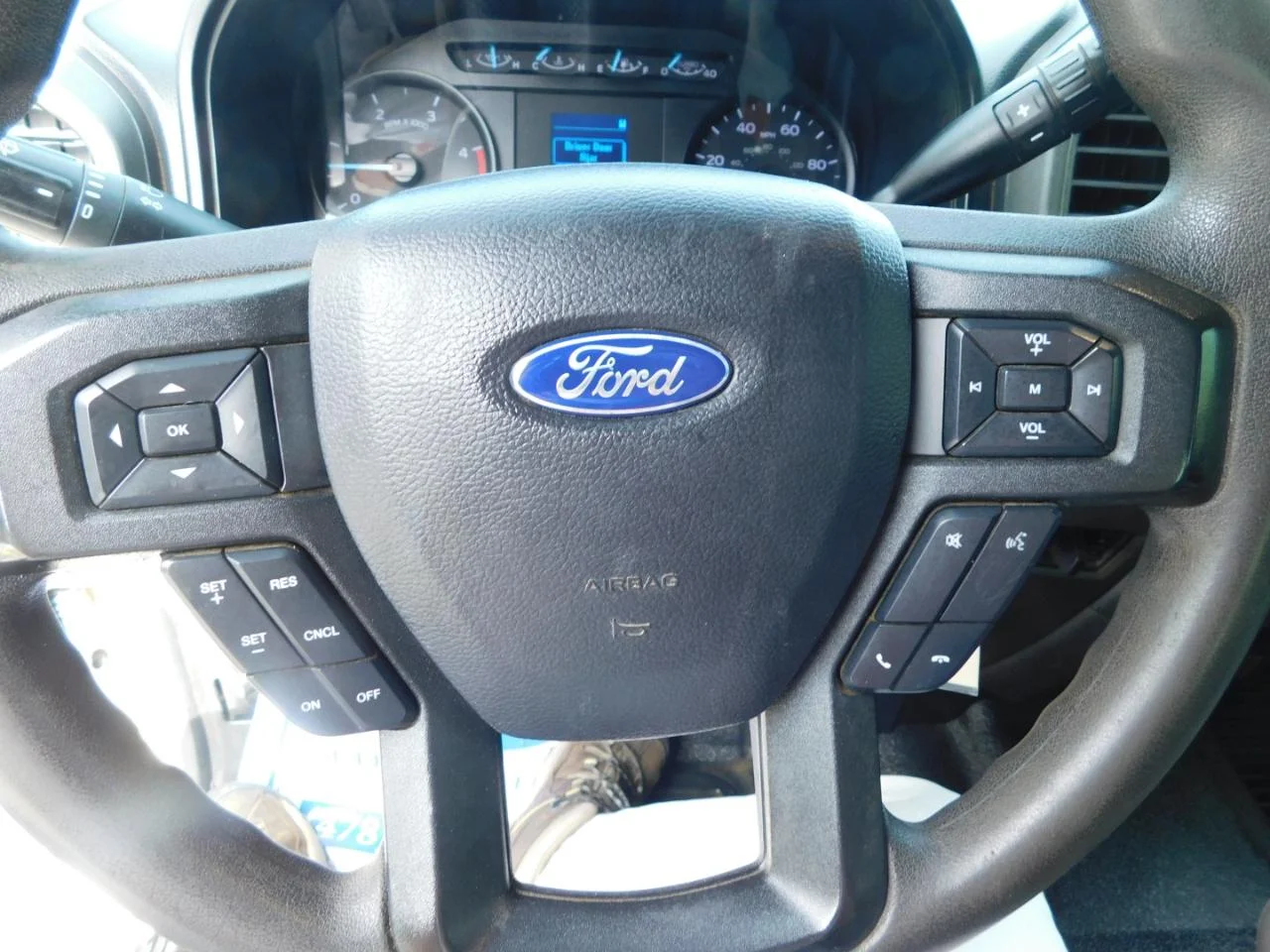 Used 2020 White Ford XL 4WD Crew Cab 6.75 ft Box image 33