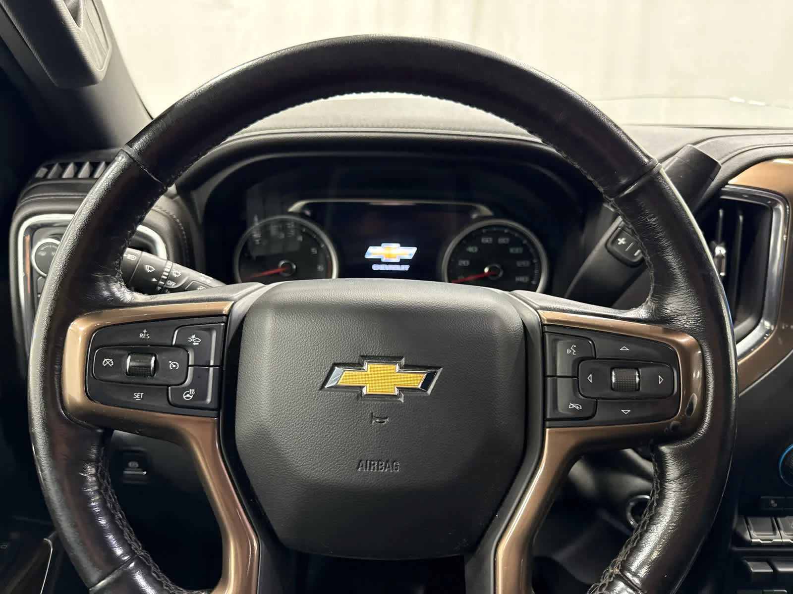 Used 2020 BLACK Chevrolet High Country image 16