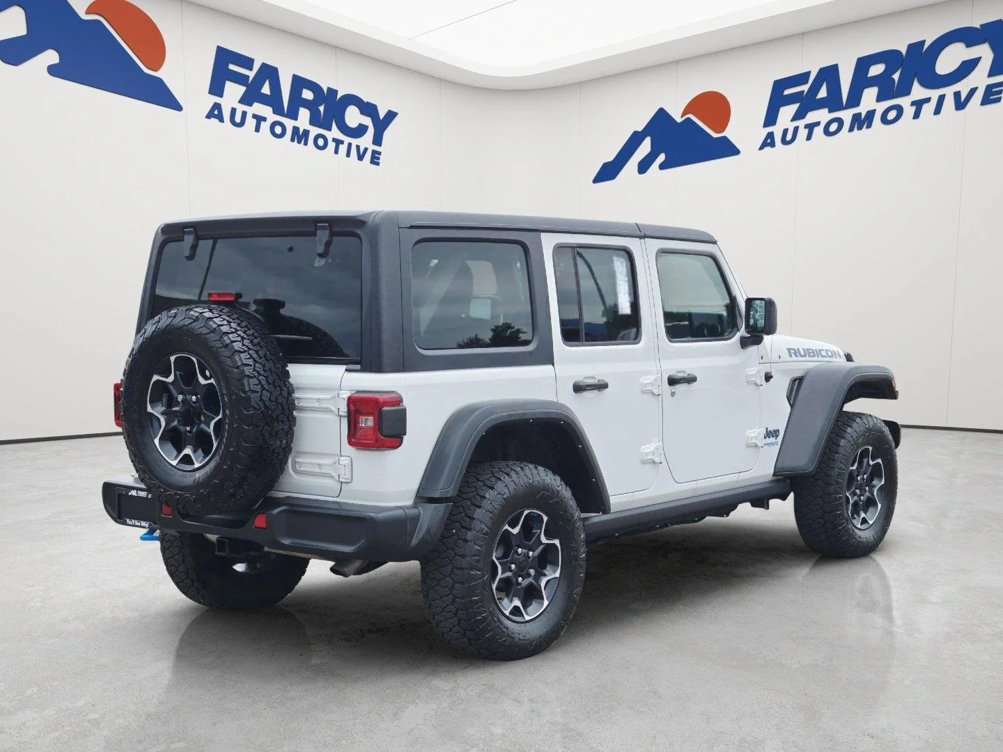Used 2022 Bright White Clearcoat Jeep Unlimited Rubicon image 5