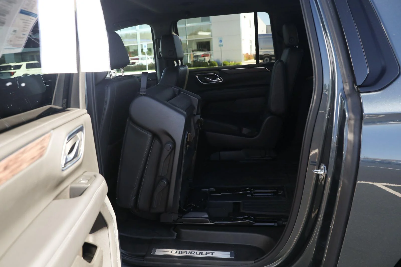Used 2021 Shadow Gray Metallic Chevrolet Z71 image 28