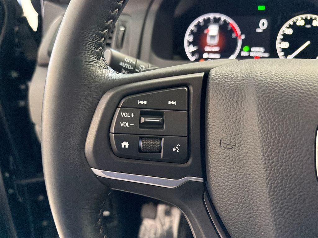 Used 2024  Honda RTL image 26