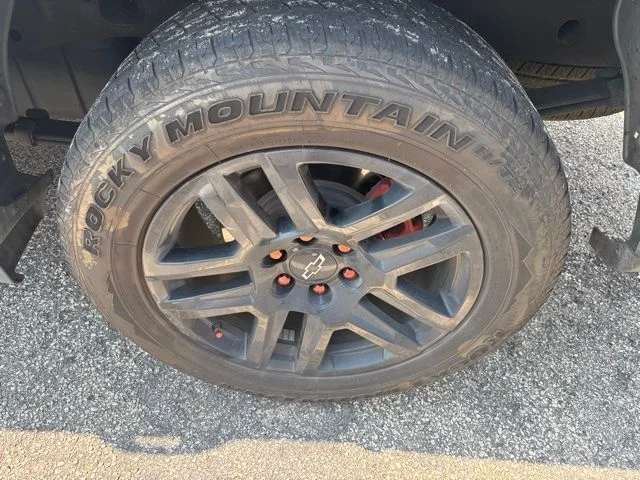 Used 2023 Gray Chevrolet Custom image 5