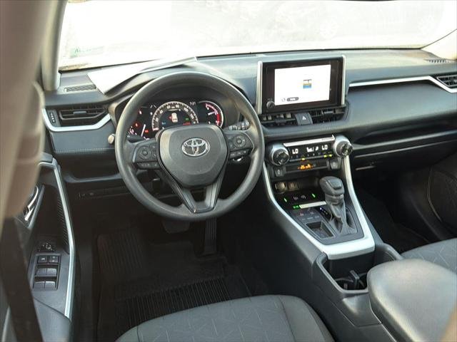 Certified Used 2024 MAGNETIC GRAY MET. Toyota  image 18