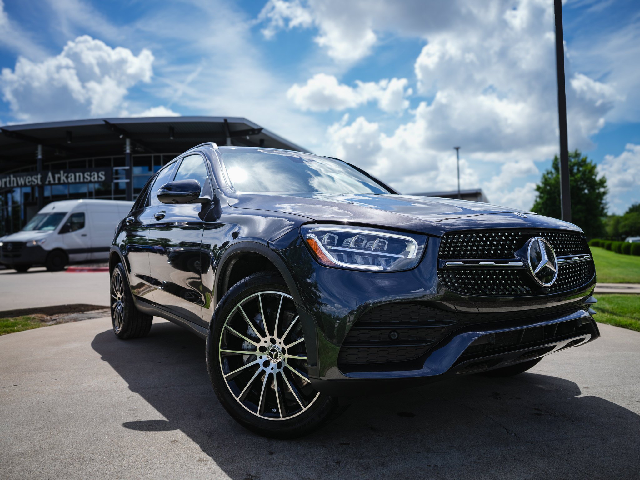 Used 2022 Graphite Gray Metallic Mercedes-Benz GLC 300 image 2