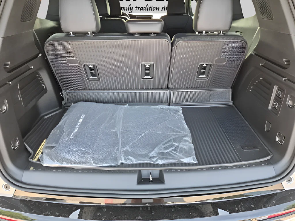 2026 GMC Acadia Denali - Photo 42