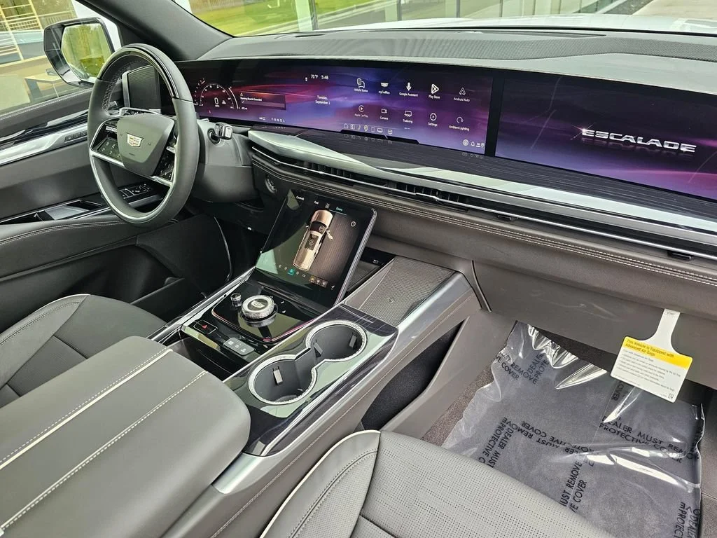 New 2026 Vibrant White Tricoat Cadillac Sport image 10