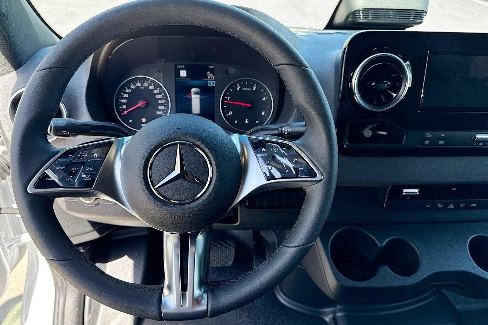 New 2026 Arctic White Mercedes-Benz  image 11
