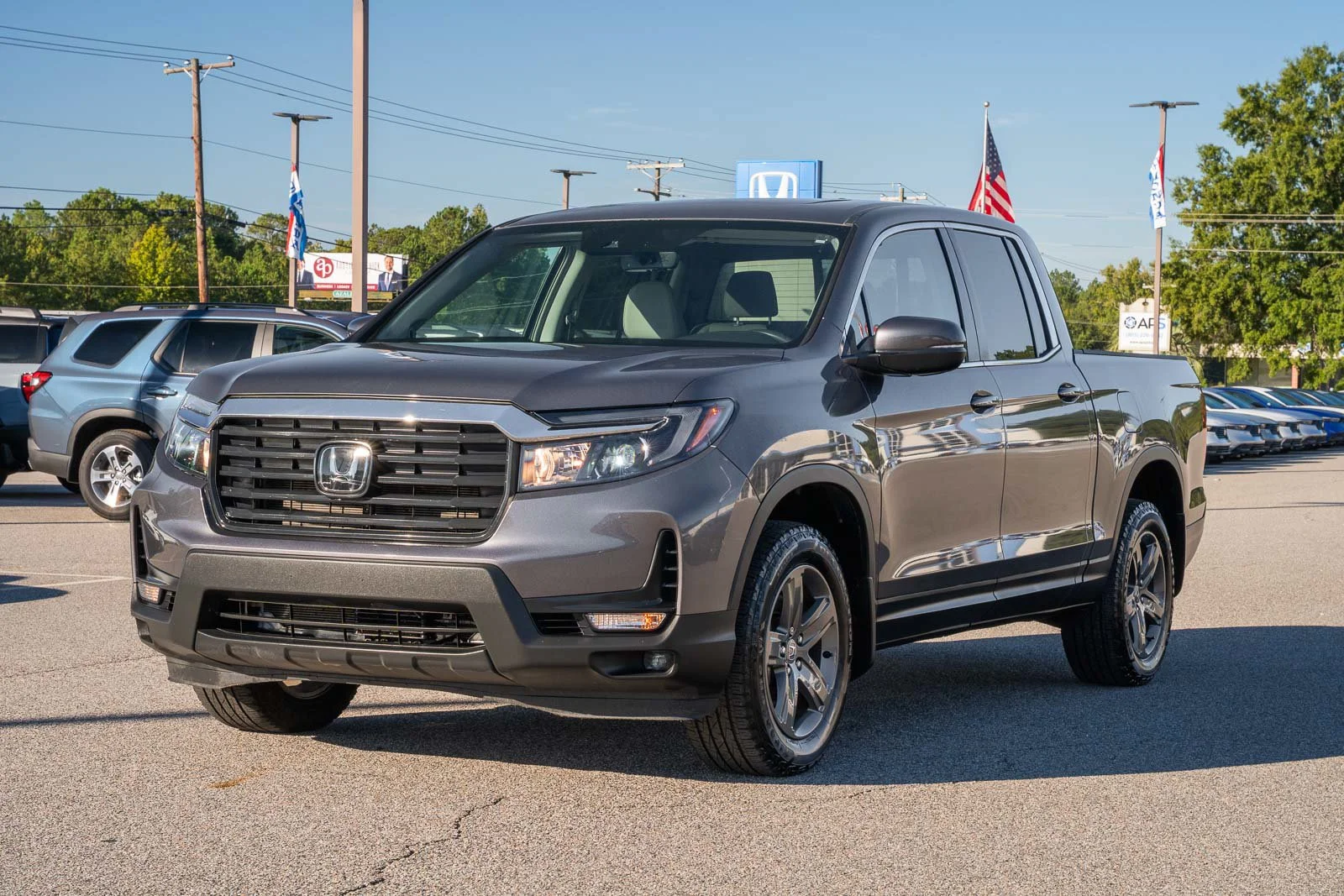 Used 2023 Gray Honda RTL image 2