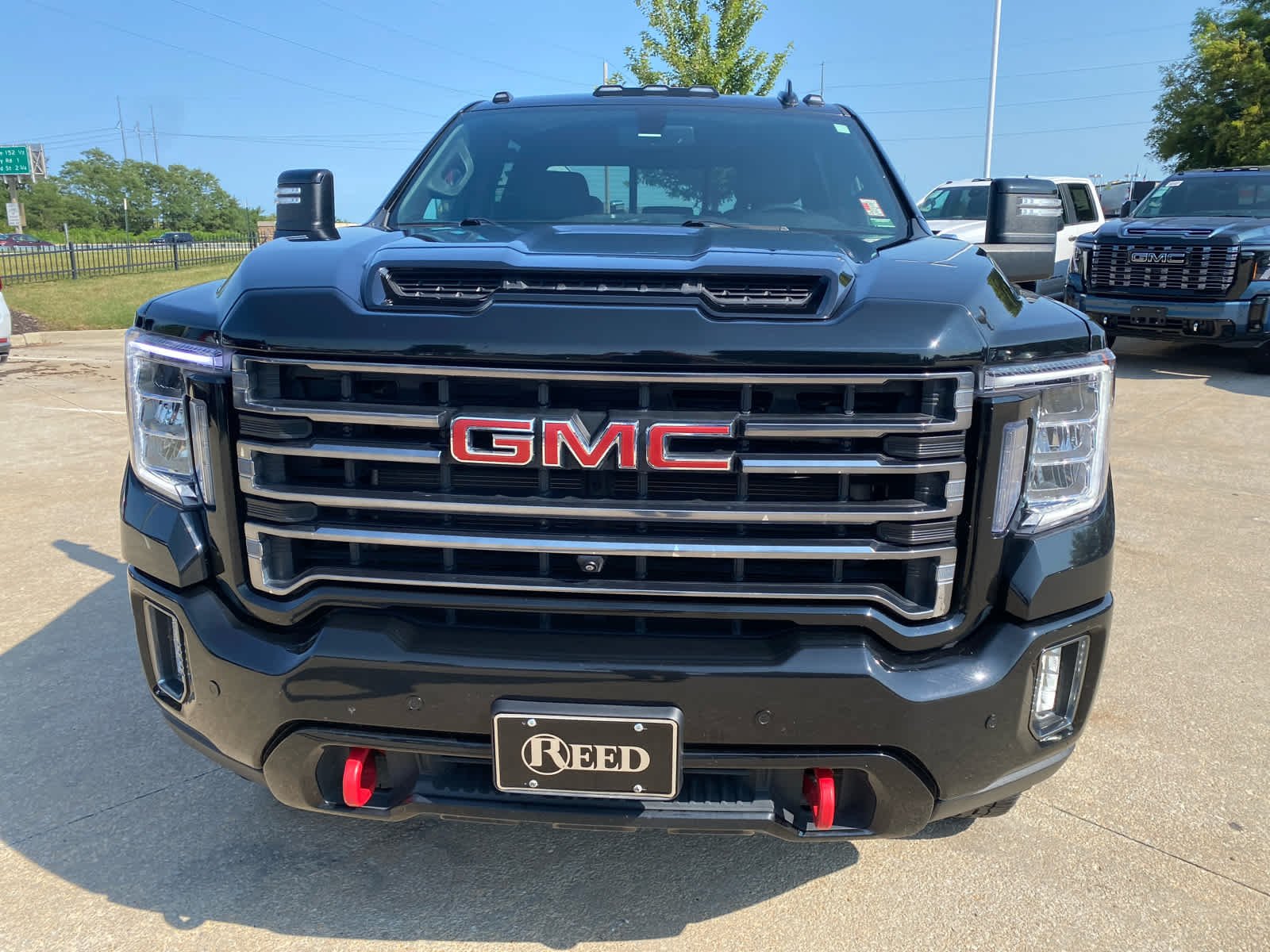 Used 2021 GMC Sierra 2500HD AT4 with VIN 1GT49PE70MF180489 for sale in Kansas City