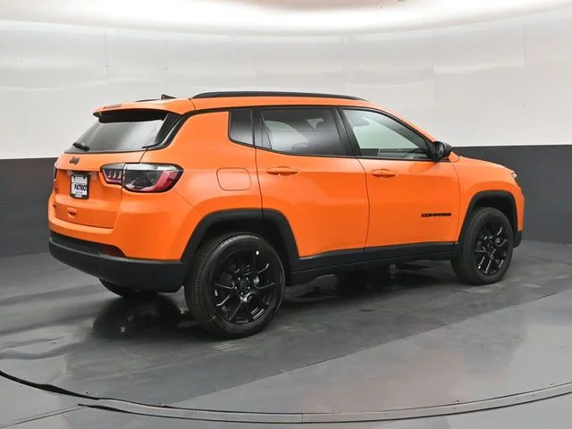 New 2026 Joose Exterior Paint Jeep Latitude image 4