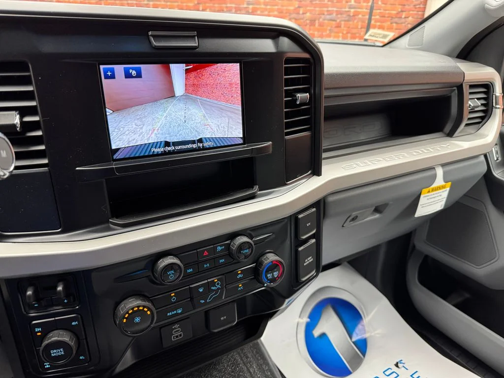 New 2026 Oxford White Ford F-250® XL image 23