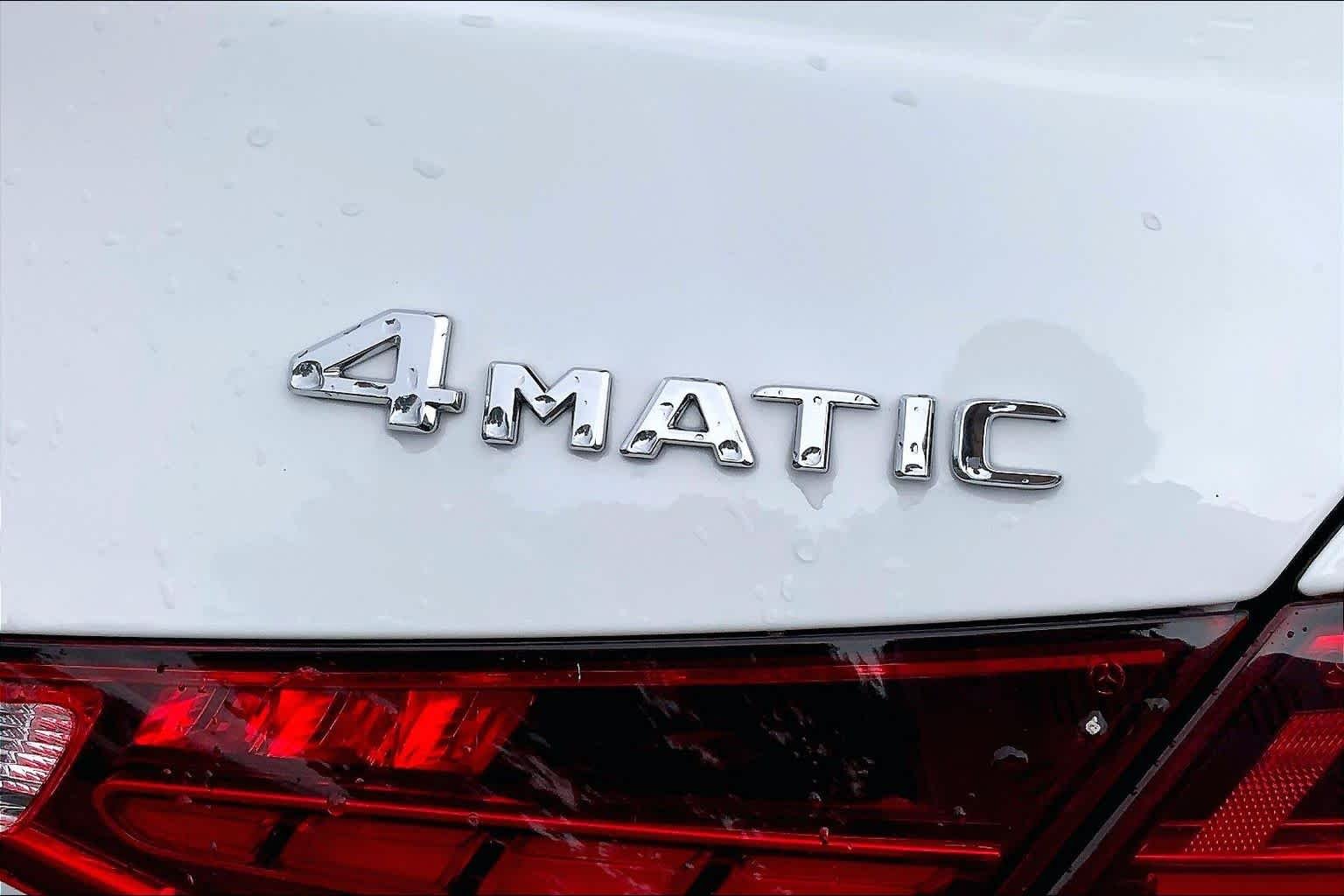 Used 2025 Polar White Mercedes-Benz C 300 image 31