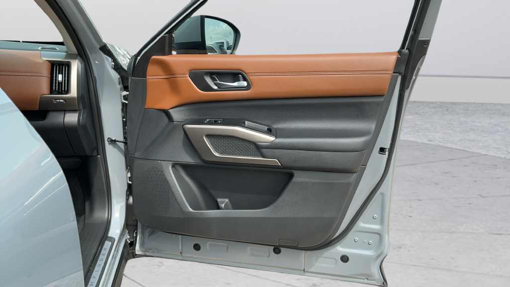 Certified Used 2024 Boulder Gray Pe Nissan Platinum image 23