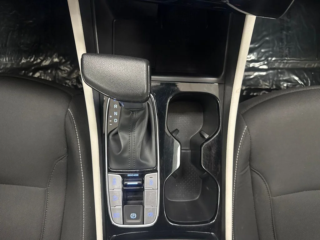 Used 2023 Gray Hyundai SEL image 24