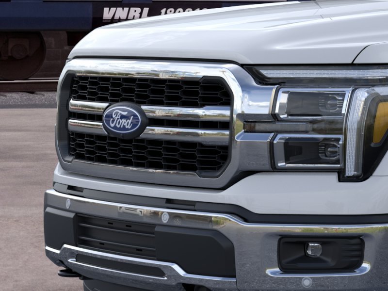 New 2026 Oxford White Ford Lariat® image 17