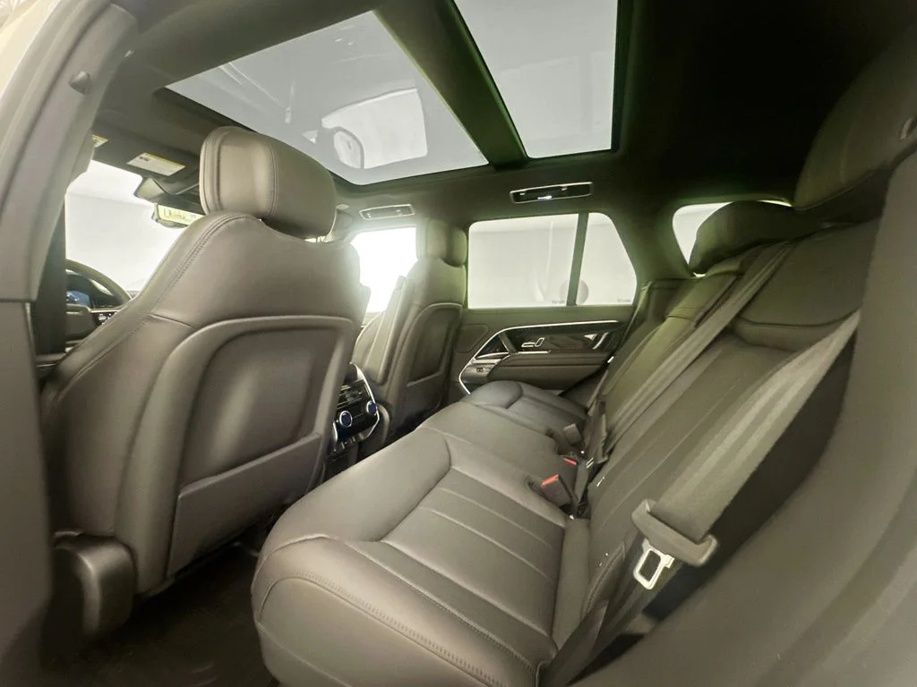 New 2026 Fuji White Land Rover SE image 24