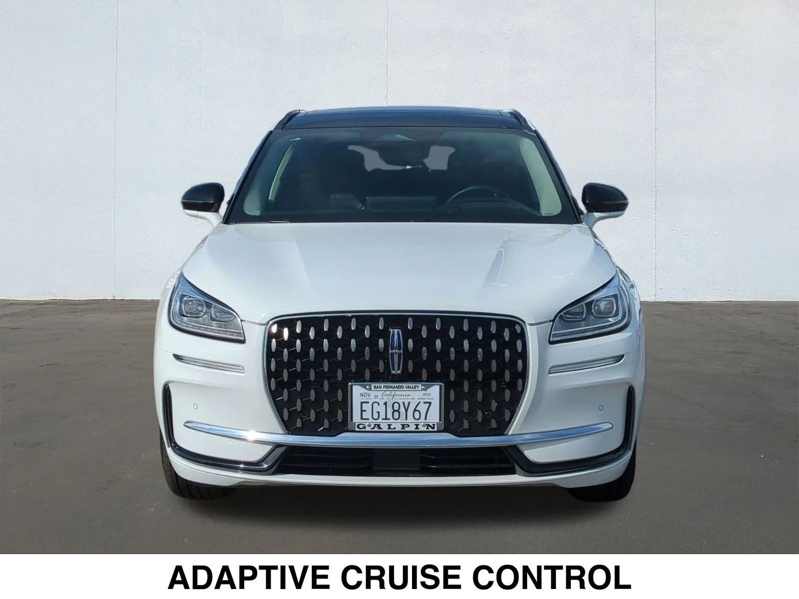 Used 2025 White Lincoln Grand Touring image 8