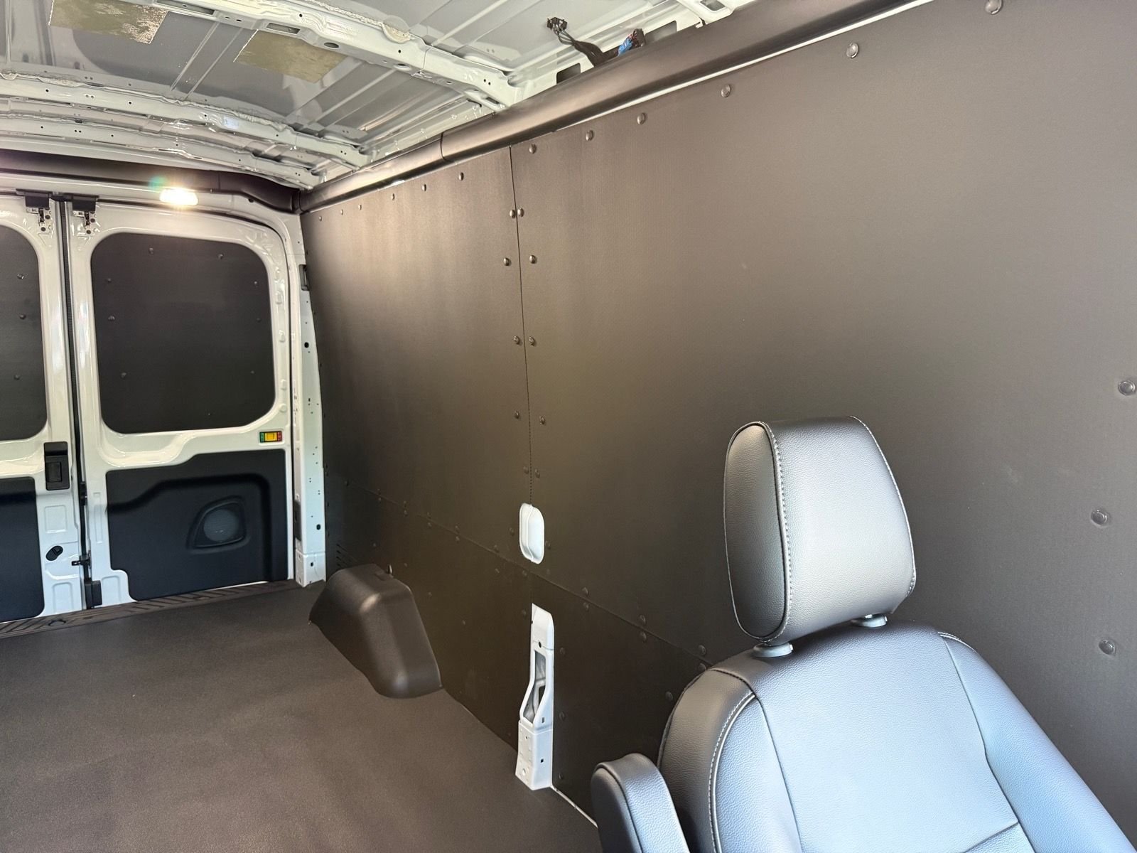 New 2026 Oxford White Ford Cargo Van image 27
