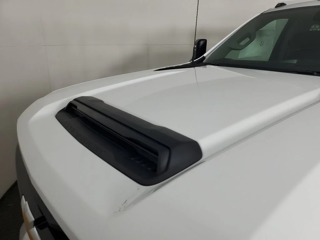 New 2026 Summit White Chevrolet Work Truck image 11