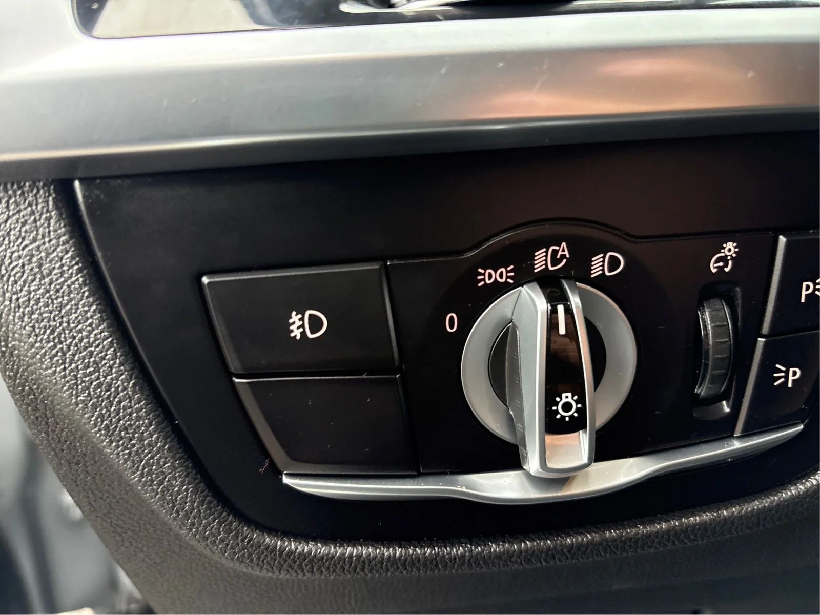 Used 2020 Glacier Silver Metallic BMW xDrive30i image 17