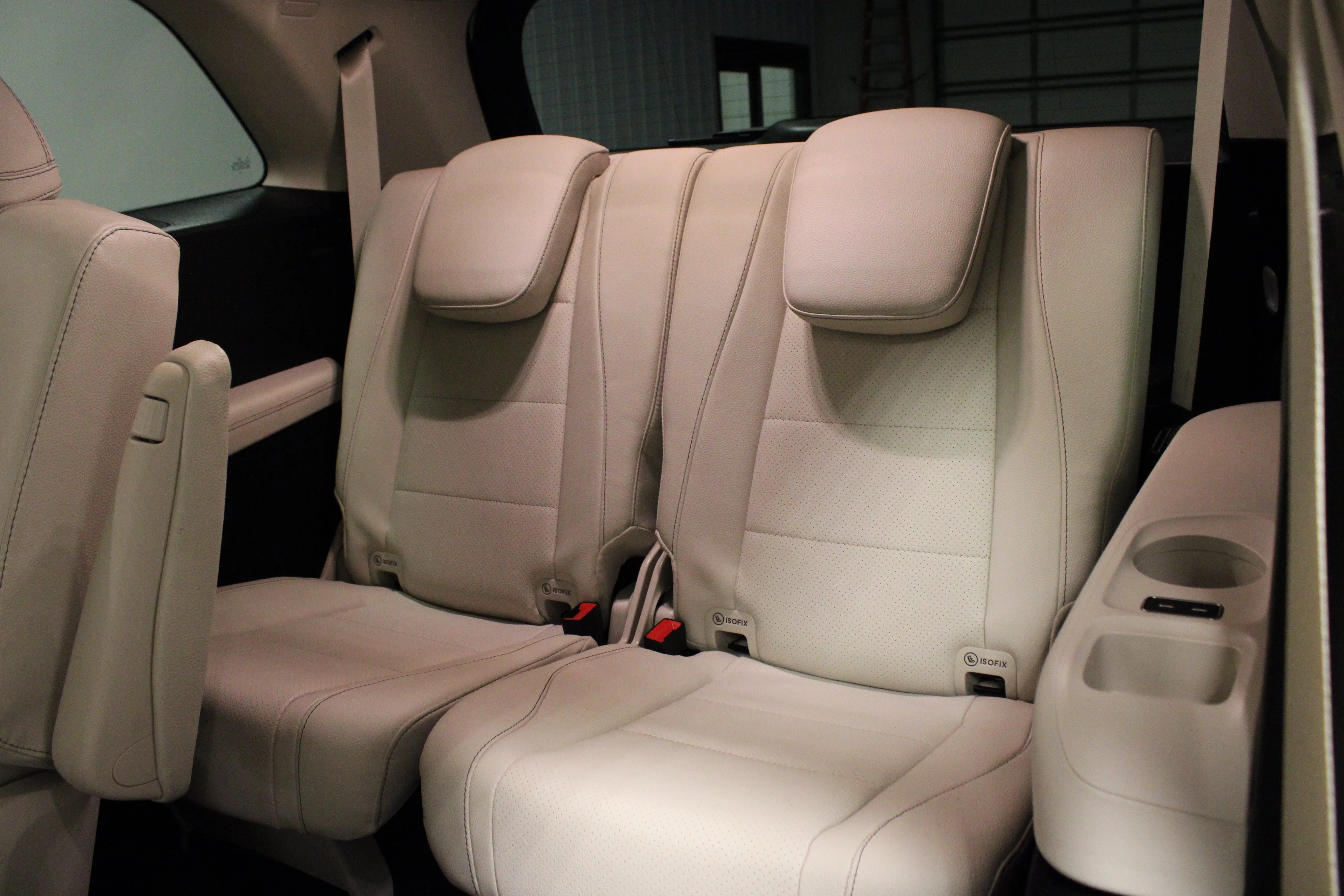 Used 2024 Polar White Mercedes-Benz GLS 450 image 14