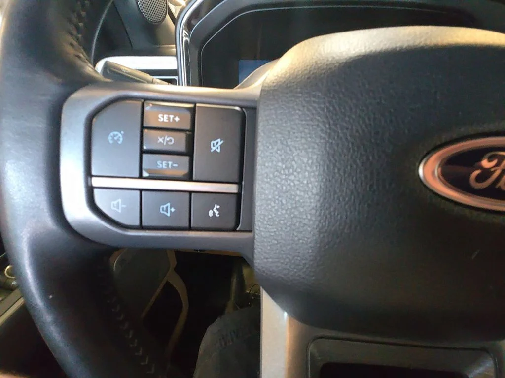 Used 2024 White Ford Lariat image 20