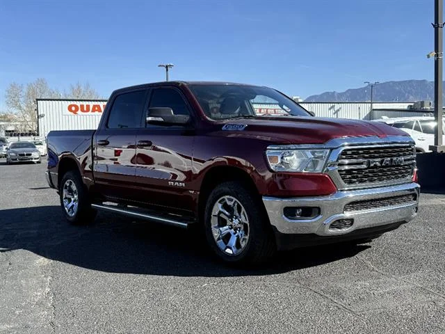 2022 RAM 1500 Big Horn/Lone Star 4x4 Crew Cab 5'7's photo