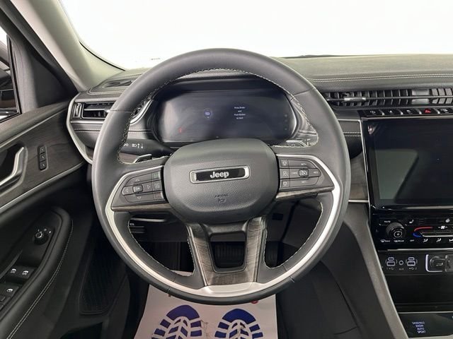 Used 2023 Gray Jeep Limited image 20