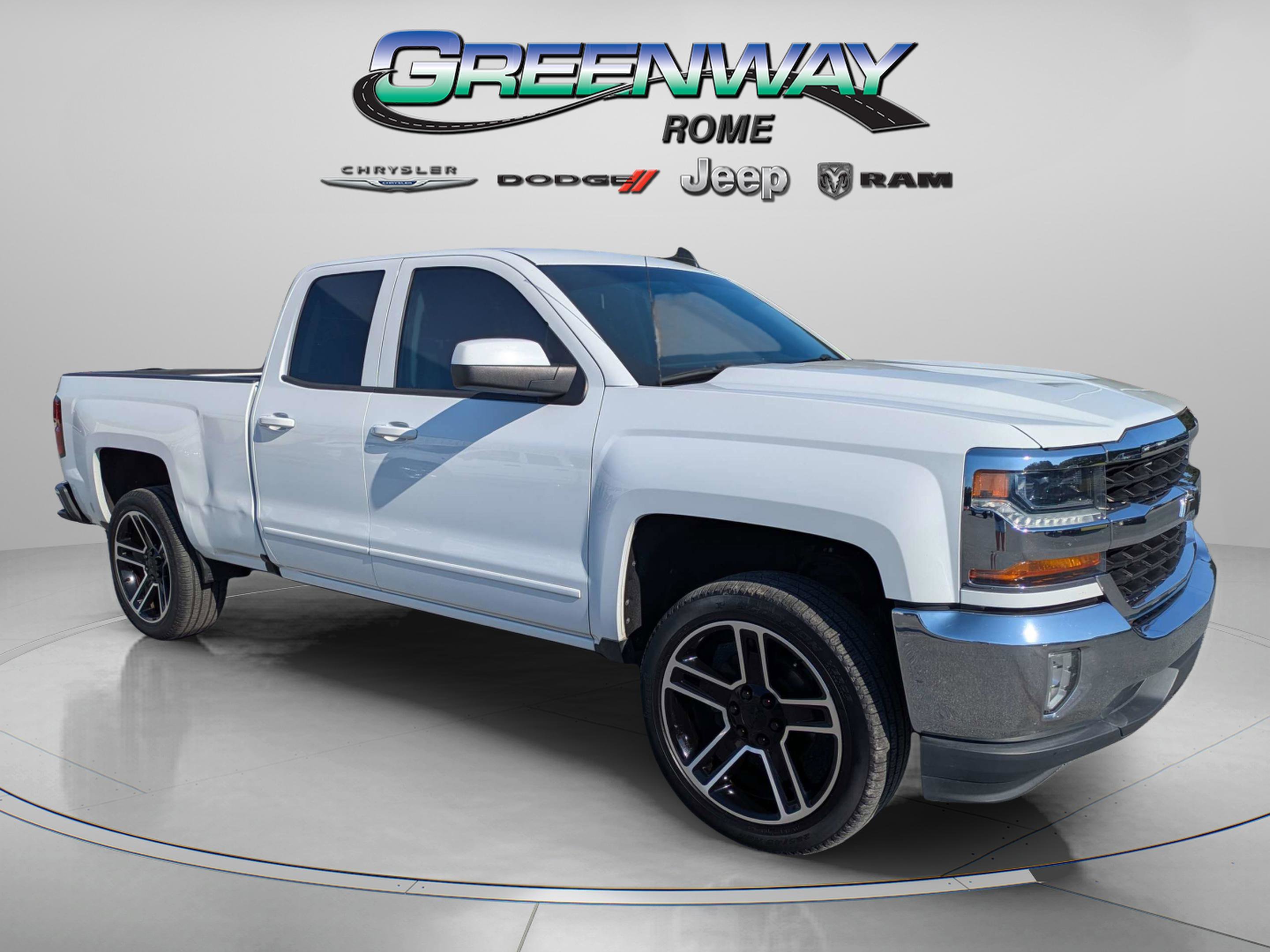 2018 Chevrolet Silverado 1500 LT Double Cab Std Box's photo