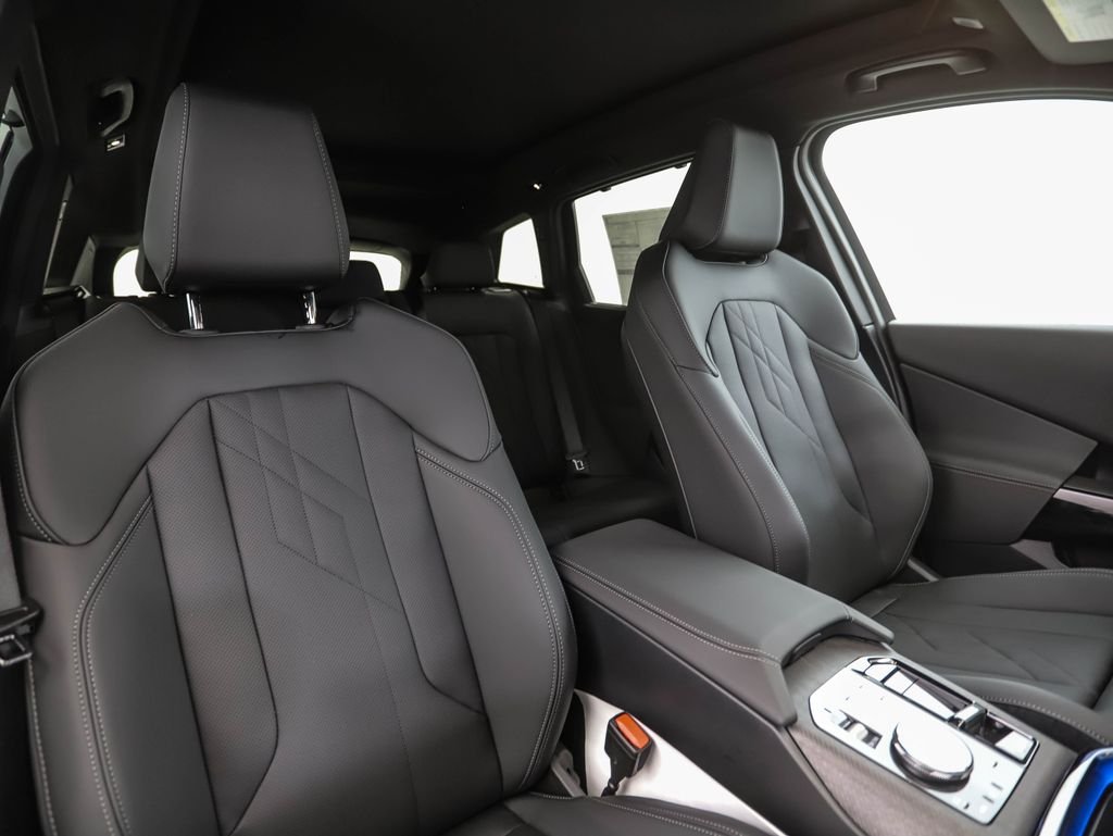 New 2026 Dark Graphite BMW M50 xDrive image 32