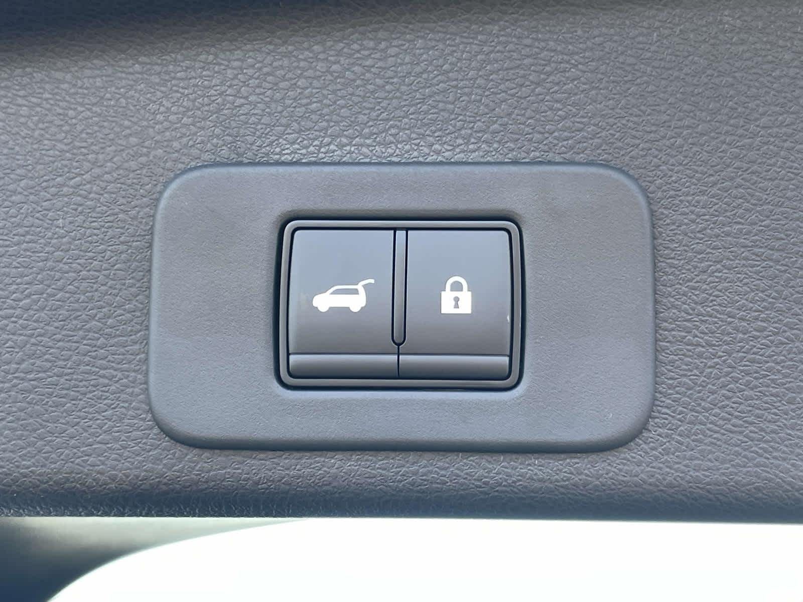 New 2026 Everest White Pearl Tricoat/Super Black Nissan Platinum image 18