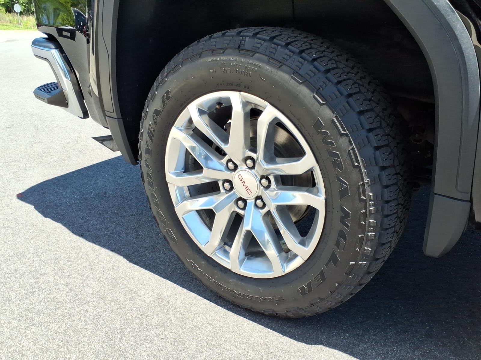 Used 2021 Onyx Black GMC SLT image 10