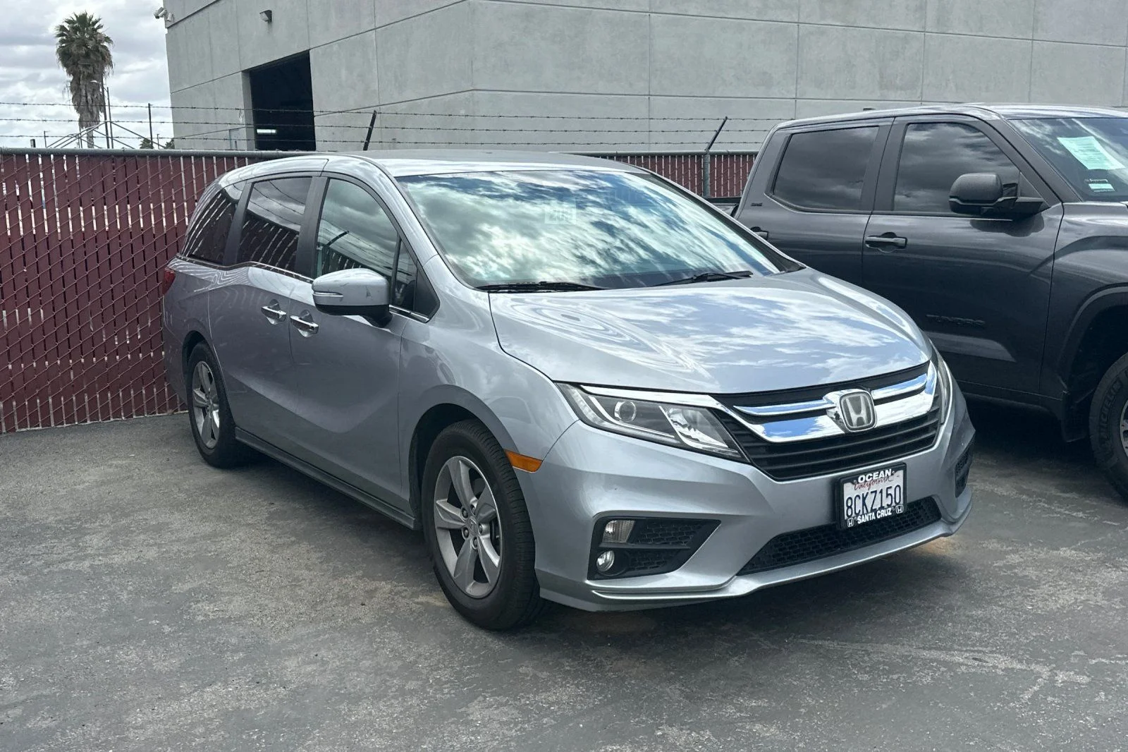 Vehicle Image 2