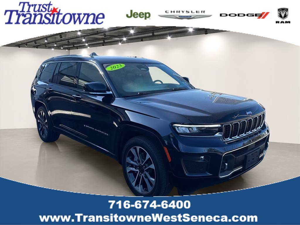 Used 2023 Midnight Sky Jeep Overland image 1