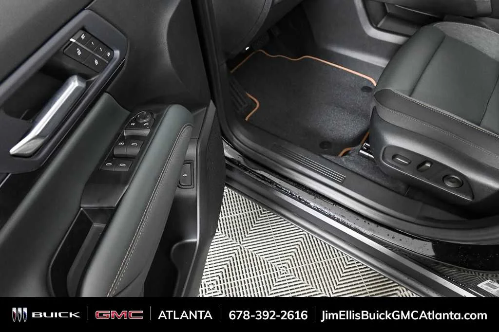 2026 GMC Terrain AT4 - Photo 7