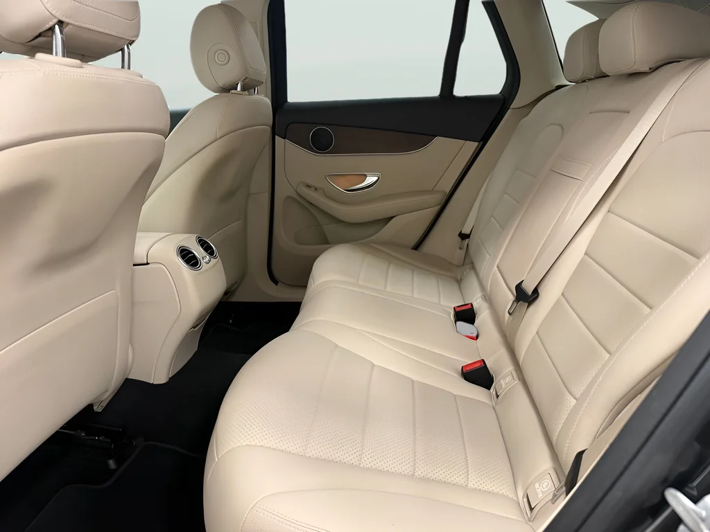 Used 2020 Gray Mercedes-Benz GLC 300 image 14