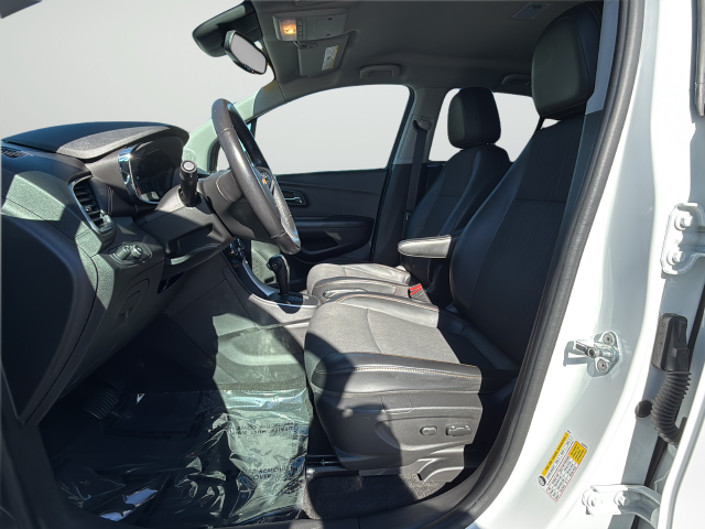 Used 2019 White Chevrolet LT image 11