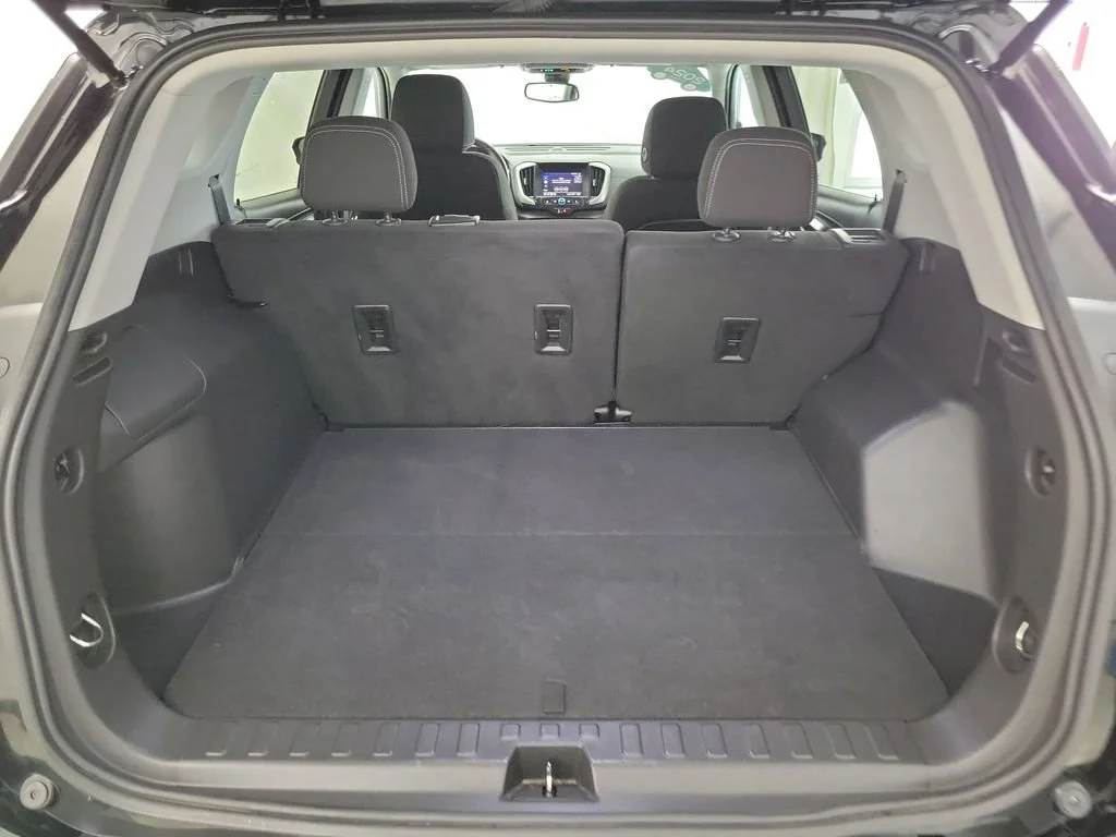 2024 GMC Terrain SLE - Photo 19