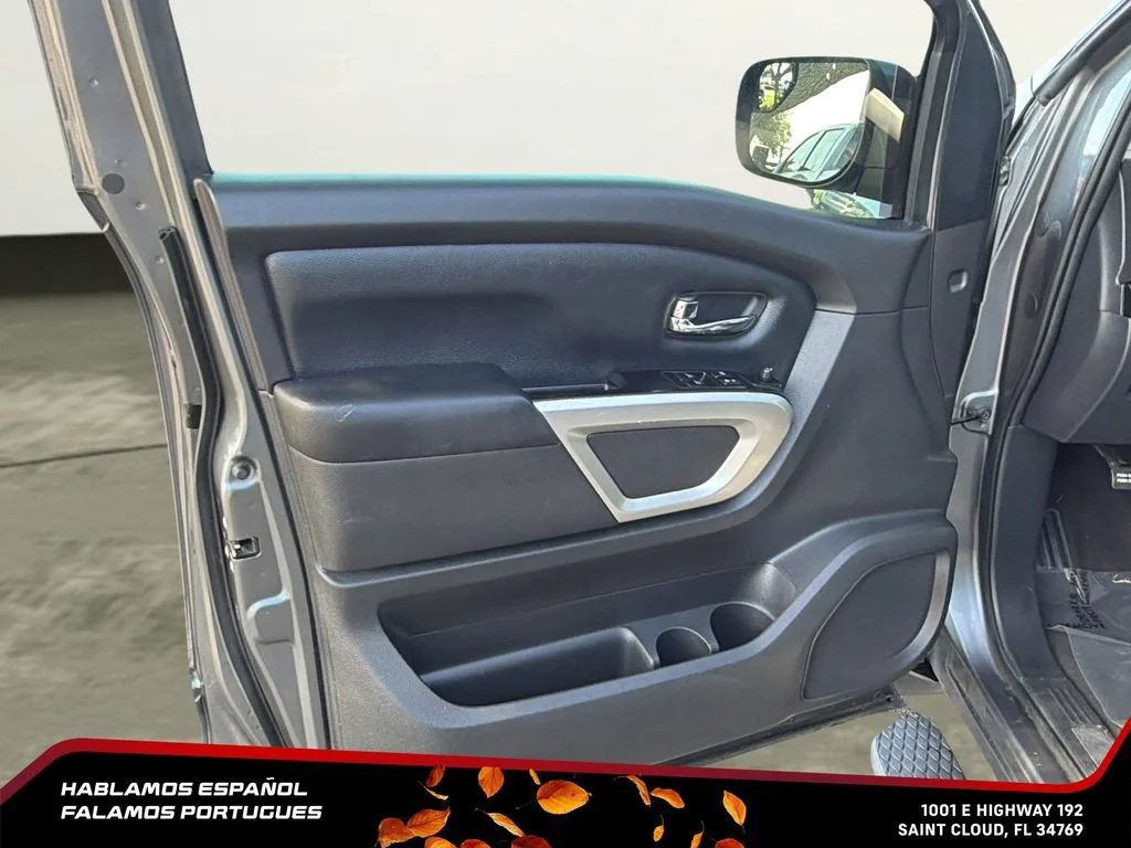 Used 2017  Nissan SV image 11